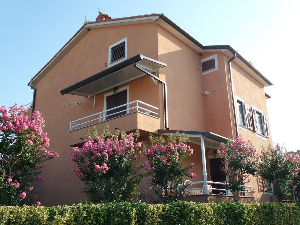 Apartmani Lina Umag Luaran gambar