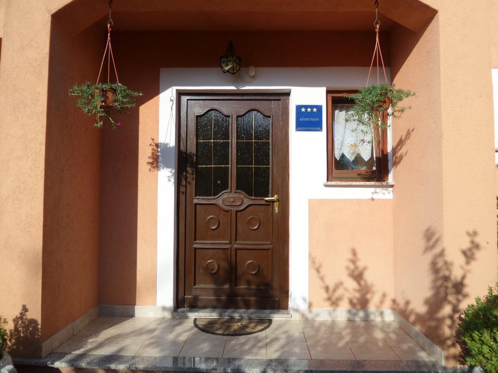 Apartmani Lina Umag Luaran gambar